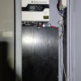 Аккумулятор и инвертор для системы резервного электроснабжения квартиры